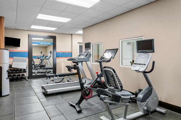 Images Hampton Inn & Suites Charlotte-Airport
