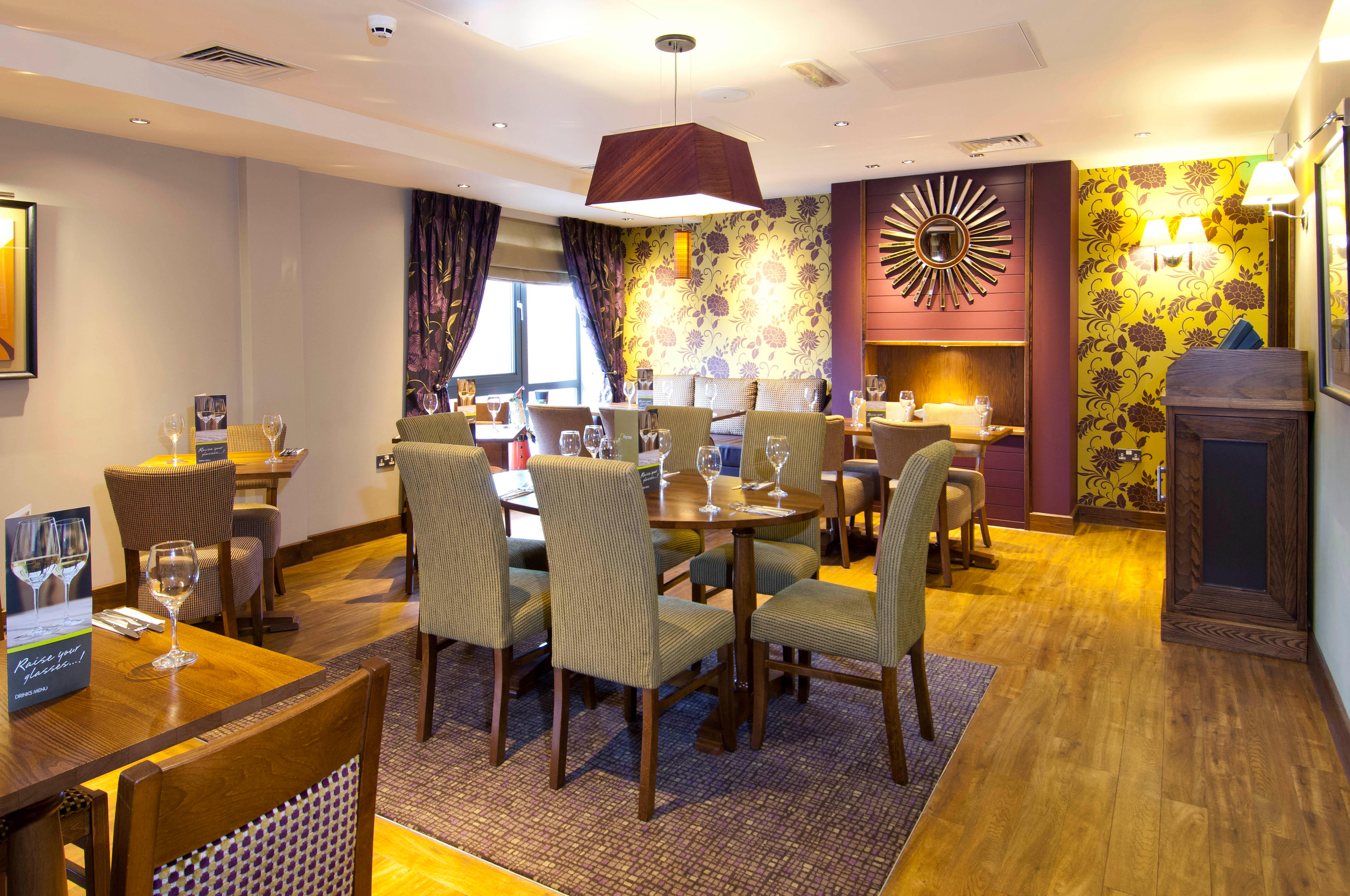 Images Premier Inn Solihull Town Centre hotel