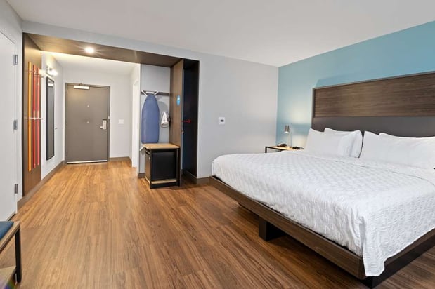 Images Tru by Hilton Sharonville Cincinnati