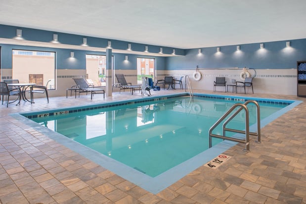 Images Holiday Inn Express & Suites Bismarck by IHG