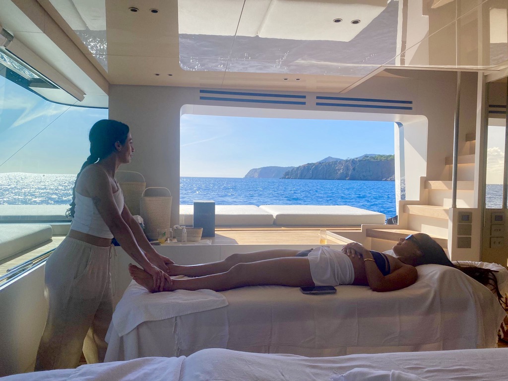 Images EXHALA IBIZA MASSAGE Luxury Wellness Services