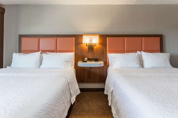 Images Hampton Inn Madison East