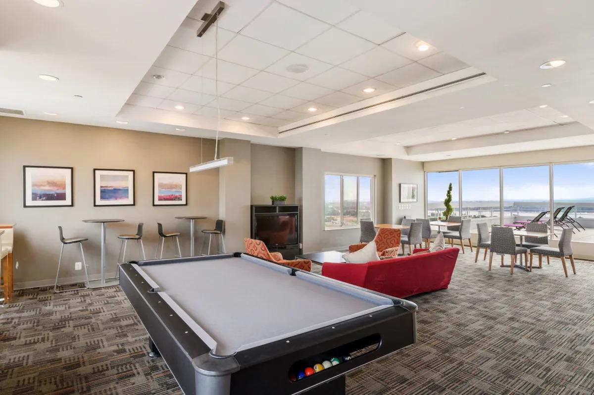 Rooftop pool room at Lenox Club in Arlington, VA 22202