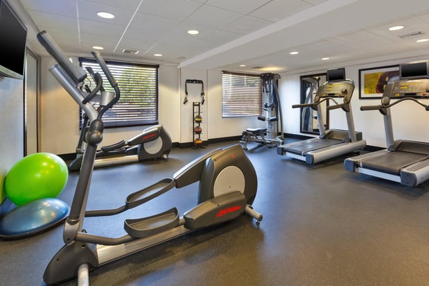Images Holiday Inn Express Waldorf by IHG