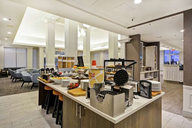 Images Hilton Garden Inn Gulfport Airport