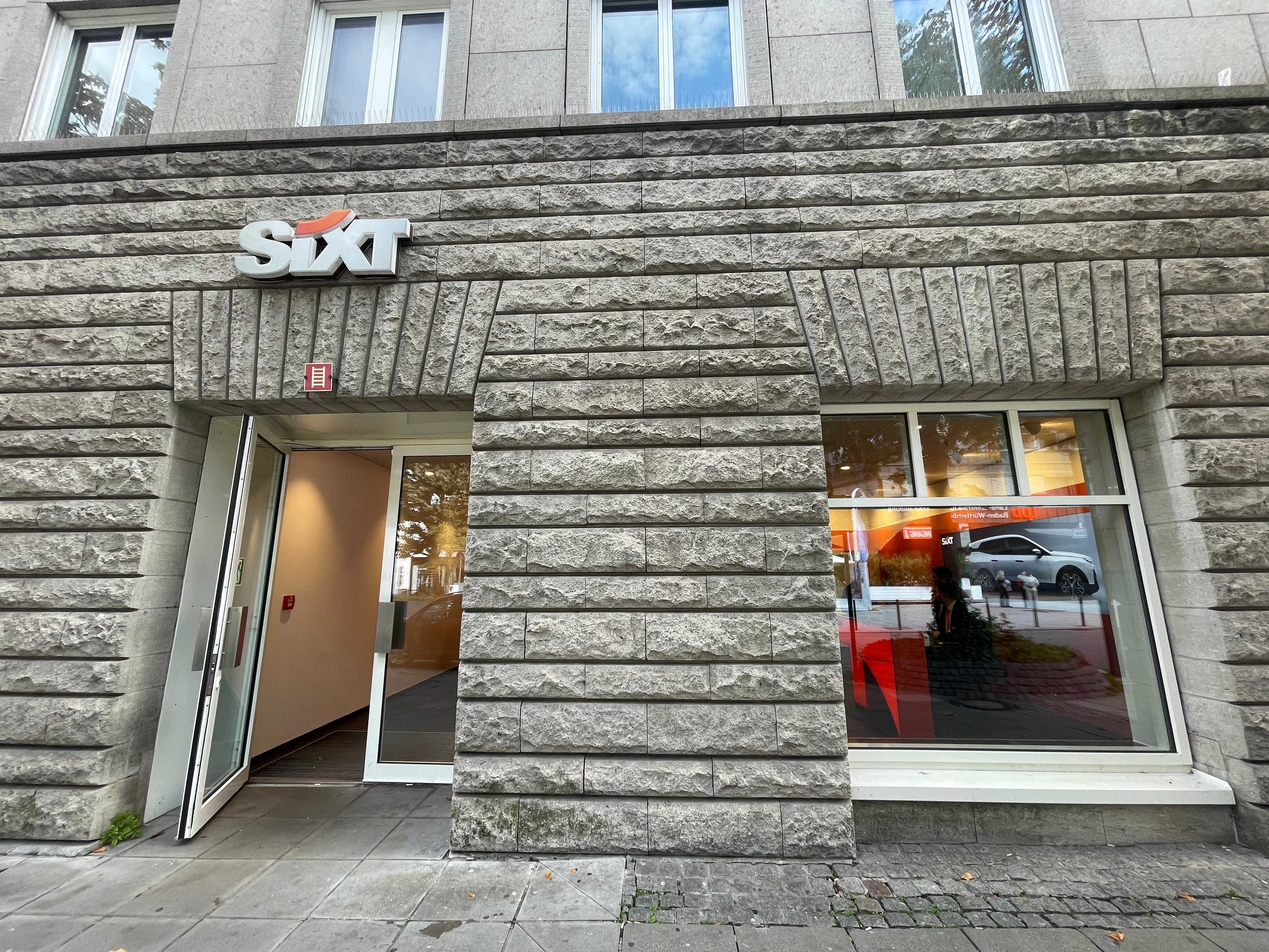 SIXT Autovermietung Stuttgart Zentrum, Lautenschlagerstr. 17 in Stuttgart