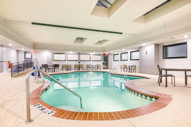 Images Holiday Inn Express & Suites Longview North by IHG