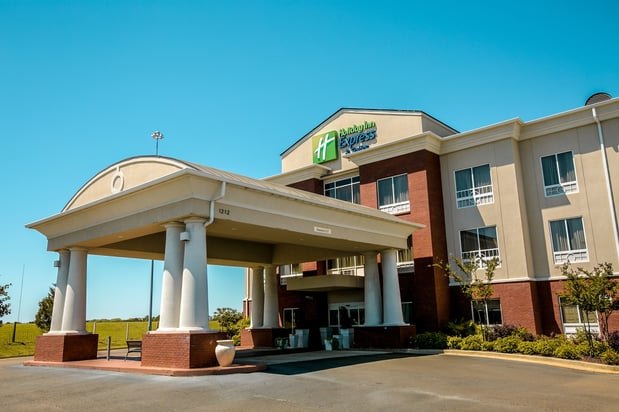 Images Holiday Inn Express & Suites Brookhaven by IHG