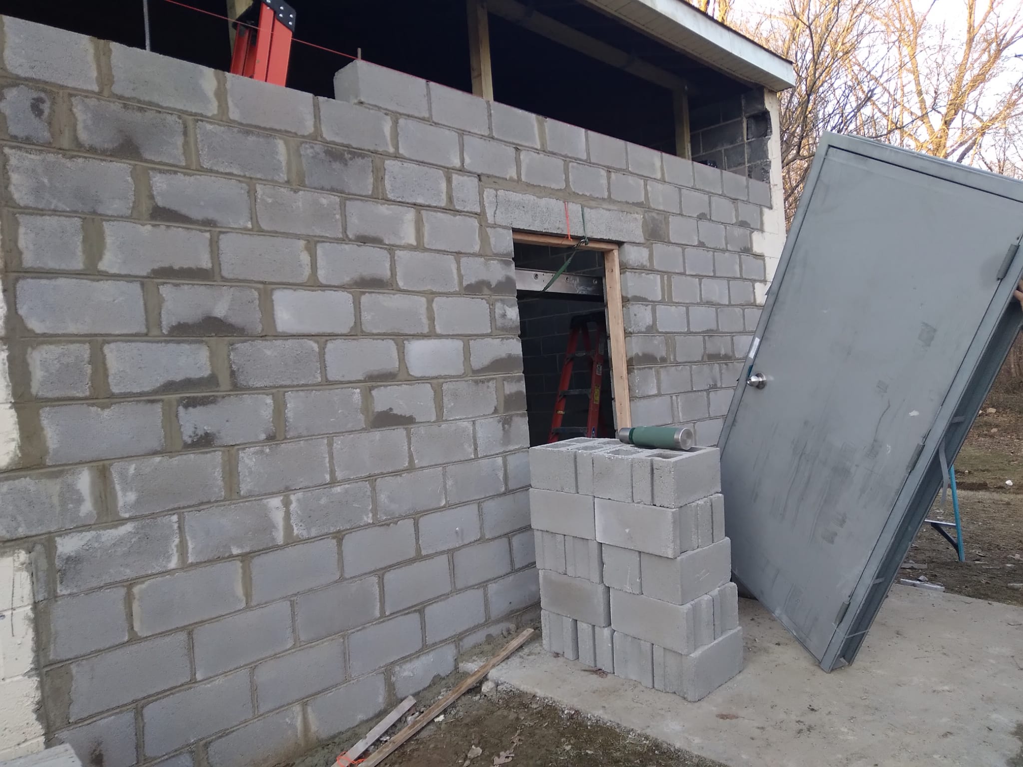 RMAM Contractor LLC Logo