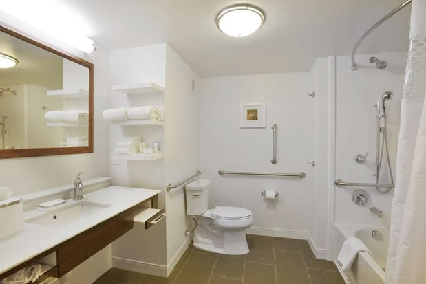 Images Hampton Inn & Suites Cincinnati / Kenwood