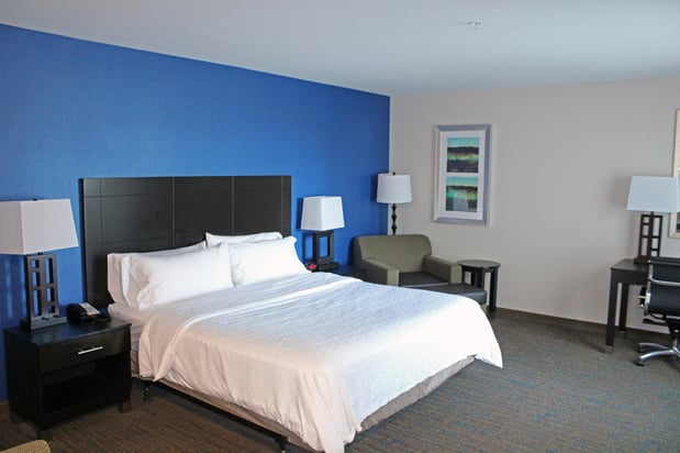 Images Holiday Inn Express & Suites Bakersfield Airport by IHG