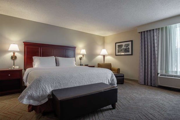 Images Hampton Inn & Suites Williamsburg-Richmond Rd.
