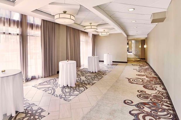 Images Embassy Suites by Hilton Alexandria Old Town