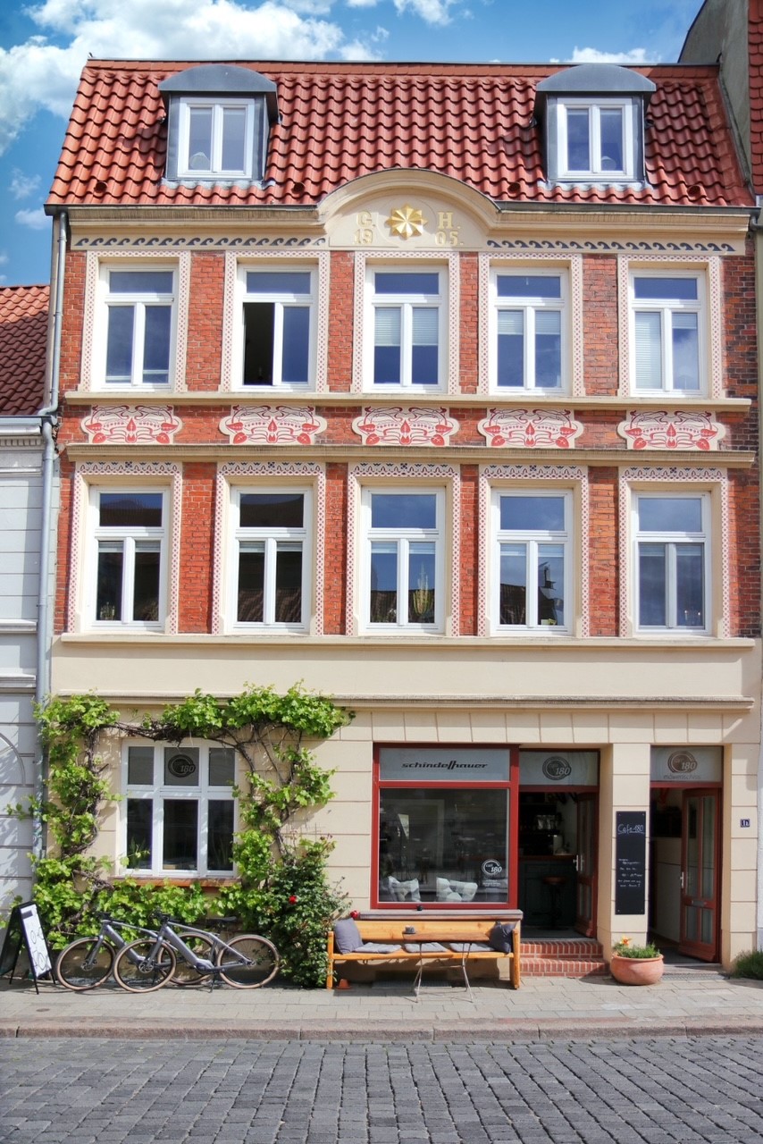 Außenansicht Café 180 - Café in Wismar