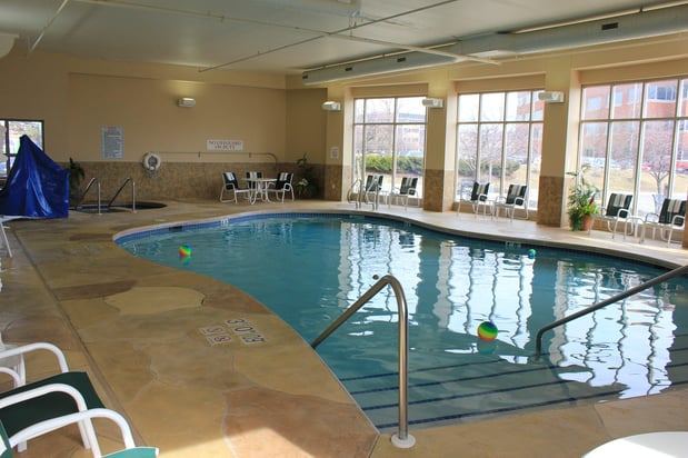 Images Holiday Inn Madison at the American Center by IHG