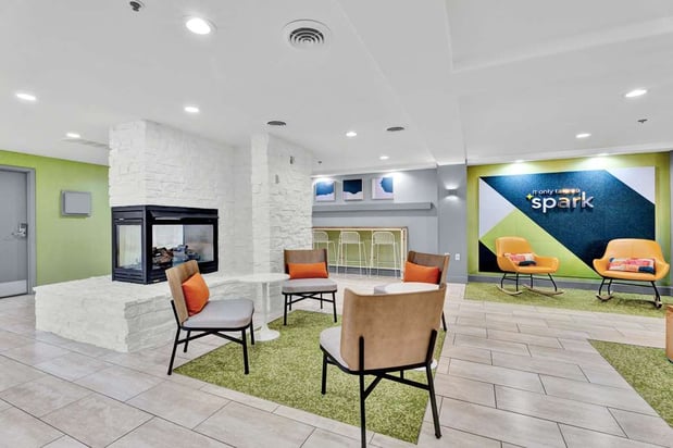 Images Spark by Hilton Plymouth