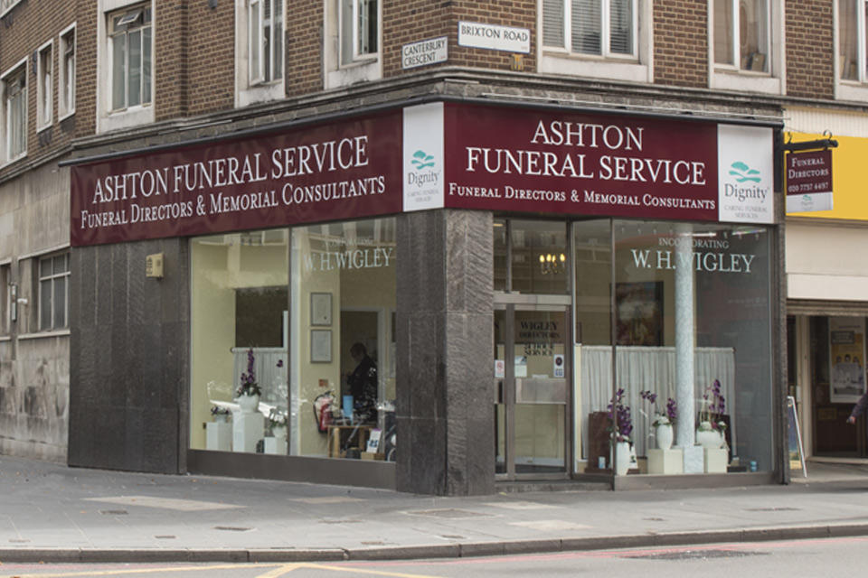 Ashton Maxwell Funeral Directors Brixton 020 7737 4497