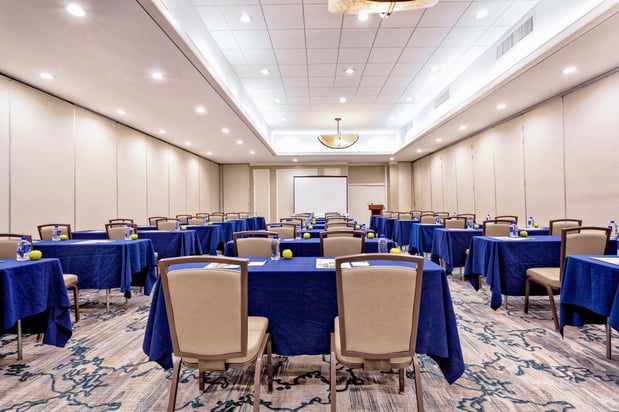 Images Holiday Inn Miami West - Airport Area by IHG