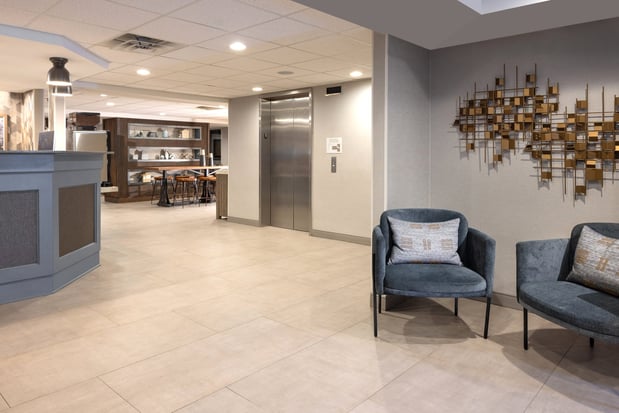Images Holiday Inn Express South Burlington - Downtown by IHG