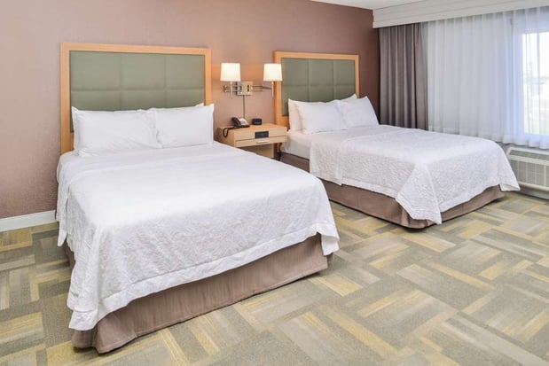 Images Hampton Inn & Suites Altoona-Des Moines