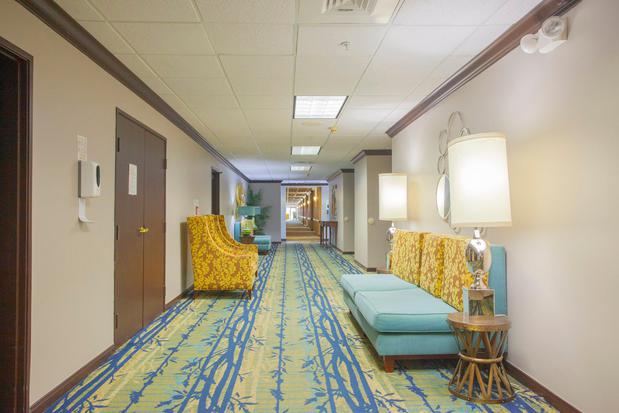 Images Holiday Inn & Suites Spring - the Woodlands Area by IHG