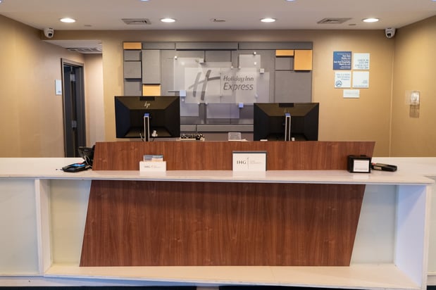Images Holiday Inn Express Queens - Maspeth by IHG