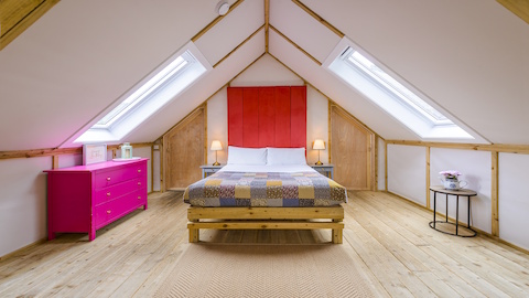 Killarney Glamping and Luxury Lodges at The Grove provide couples with a truly unique, romantic holiday with emphasis on privacy and relaxation. Offering couples only accommodation in Irelands south west a stay here ensures those seeking adventure will not compromise on comfort. With views of the Kerry Mountains you could easily forget Killarney Town and Killarney National Park are less than a mile from this romantic self-catering getaway.