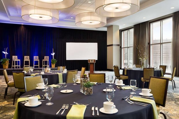 Images Embassy Suites by Hilton Denver Downtown Convention Center