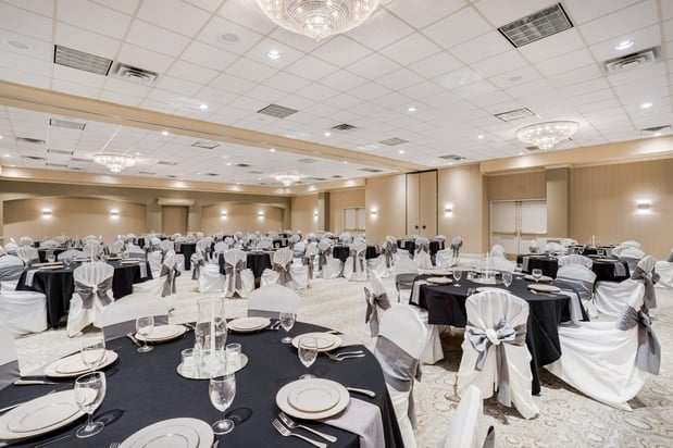 Images Holiday Inn Lafayette-City Centre by IHG