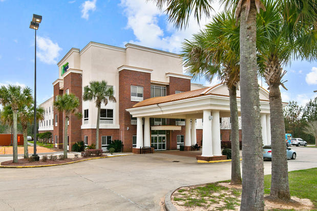 Images Holiday Inn Express & Suites Lucedale, an IHG Hotel