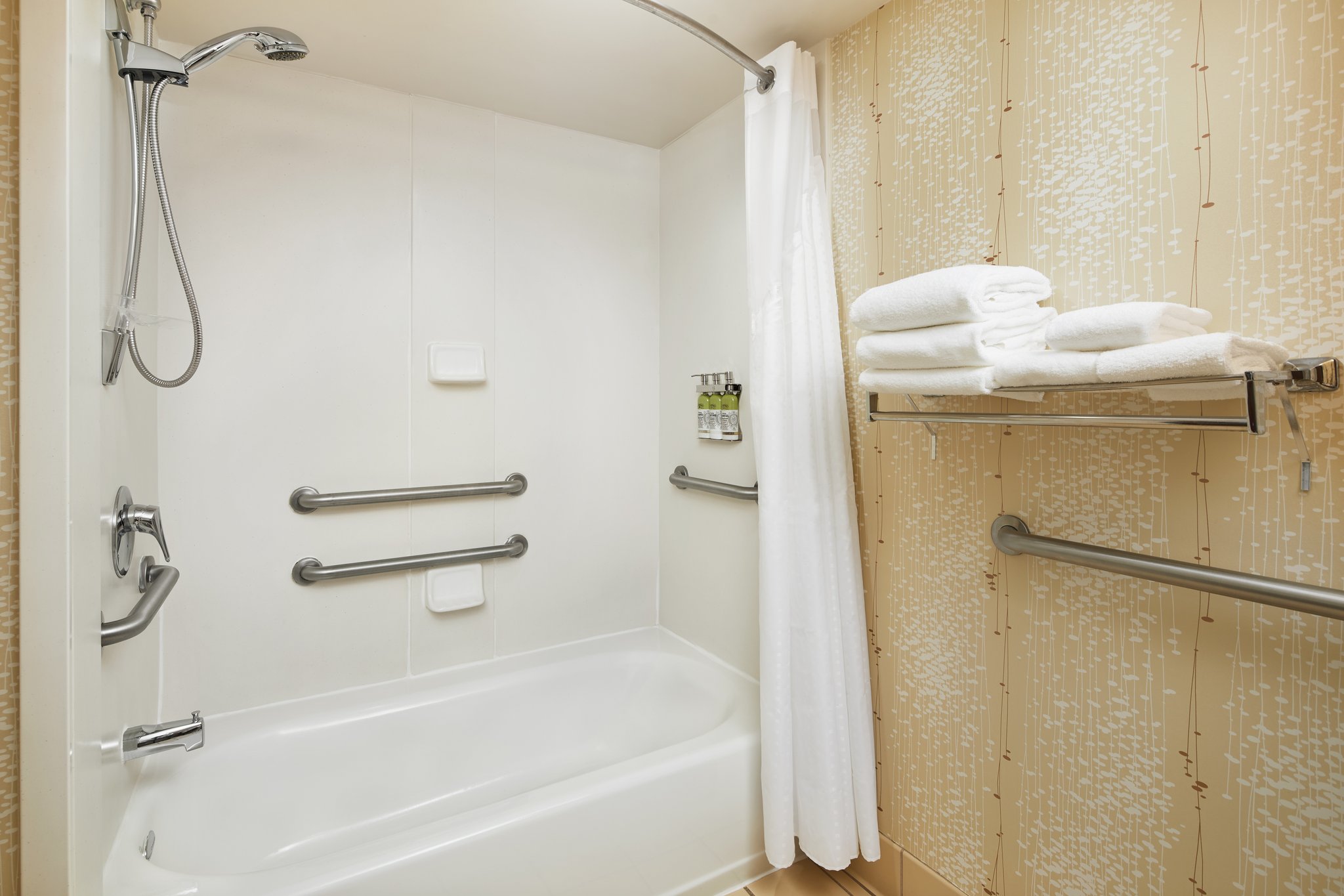 Holiday Inn Express & Suites I-26 & US 29 at Westgate Mall by IHG