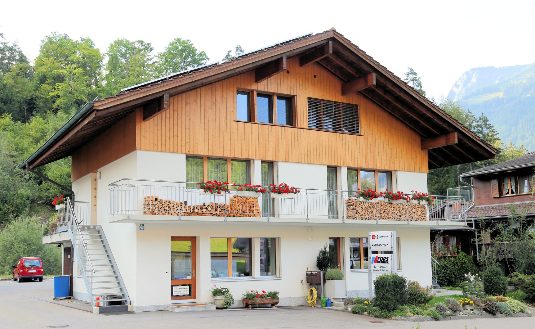 Bilder Röthlisberger Elektro AG