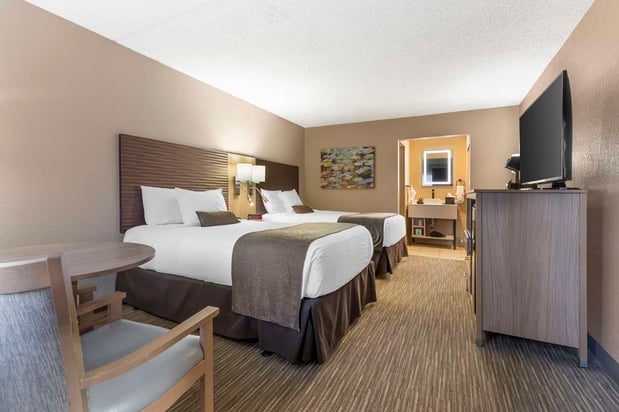 Images Best Western Plus Landing View Inn & Suites