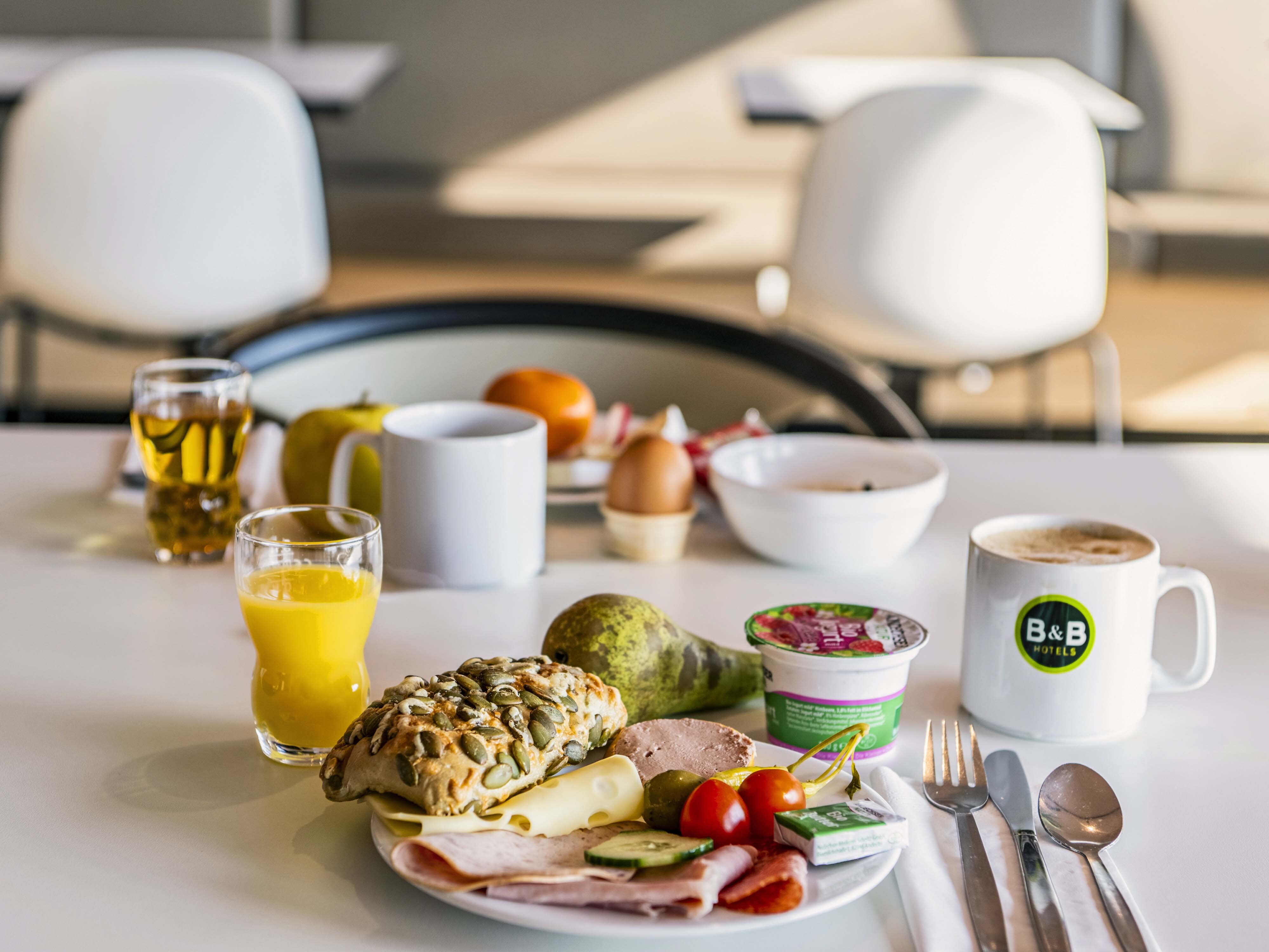 Bilder B&B HOTEL Erlangen-Süd
