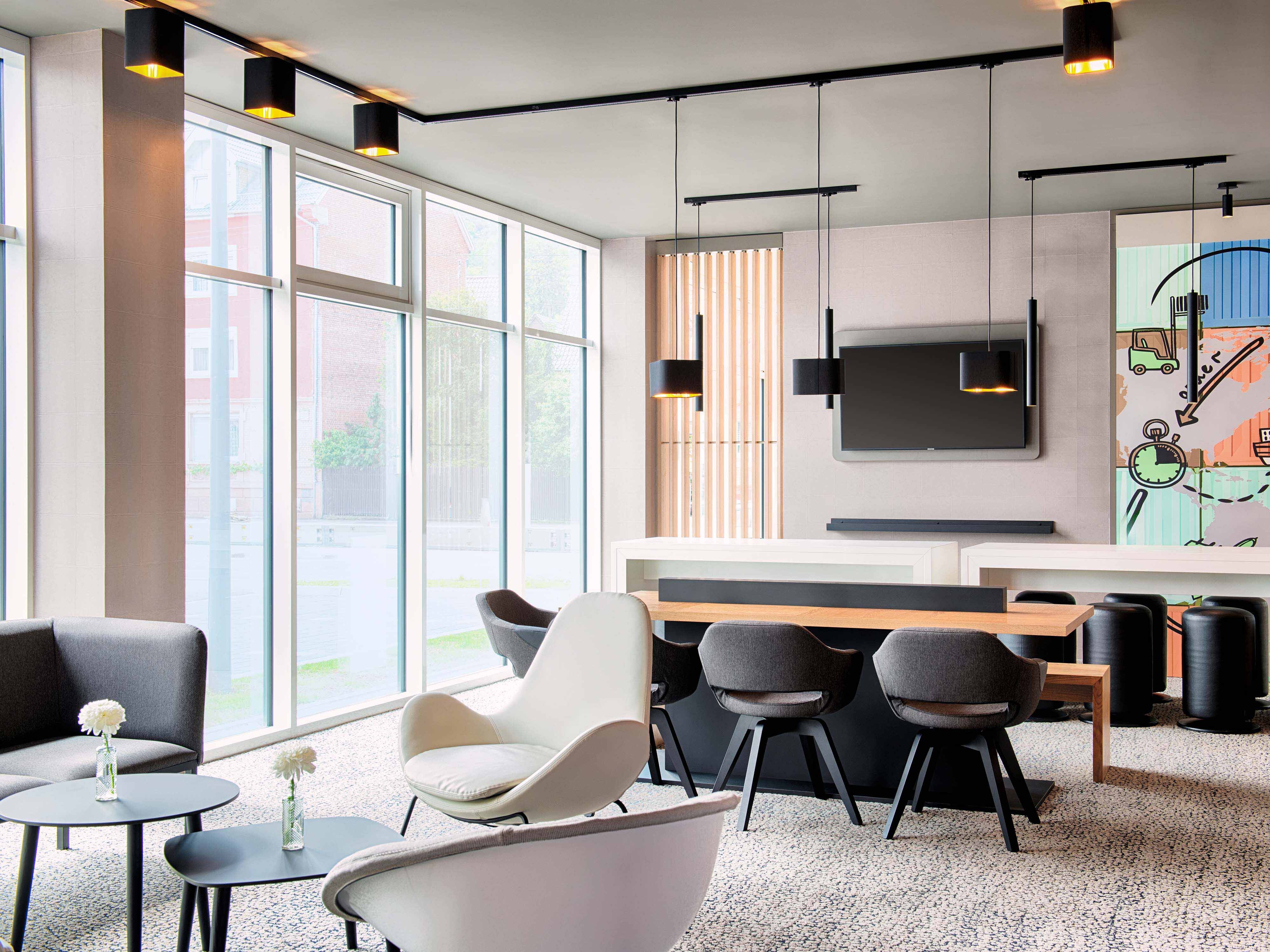 Bilder B&B HOTEL Stuttgart-Neckarhafen