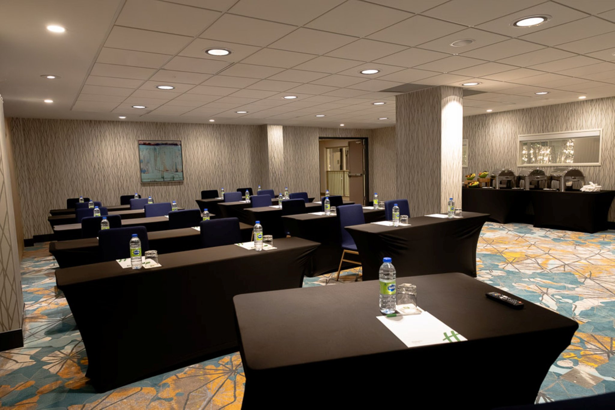 Images Holiday Inn Toronto Downtown Centre by IHG