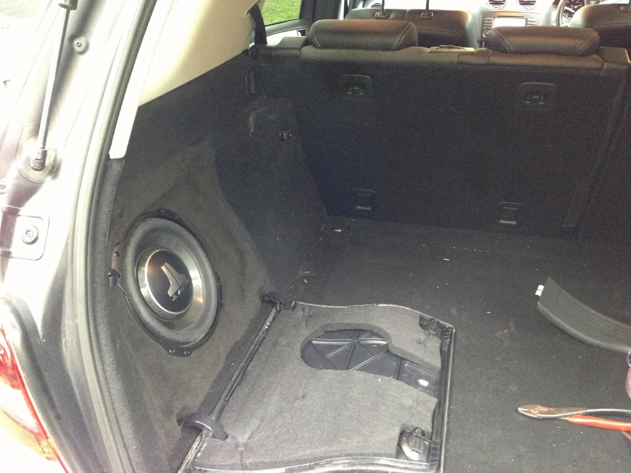 Images Shocks Away in Car Solutions