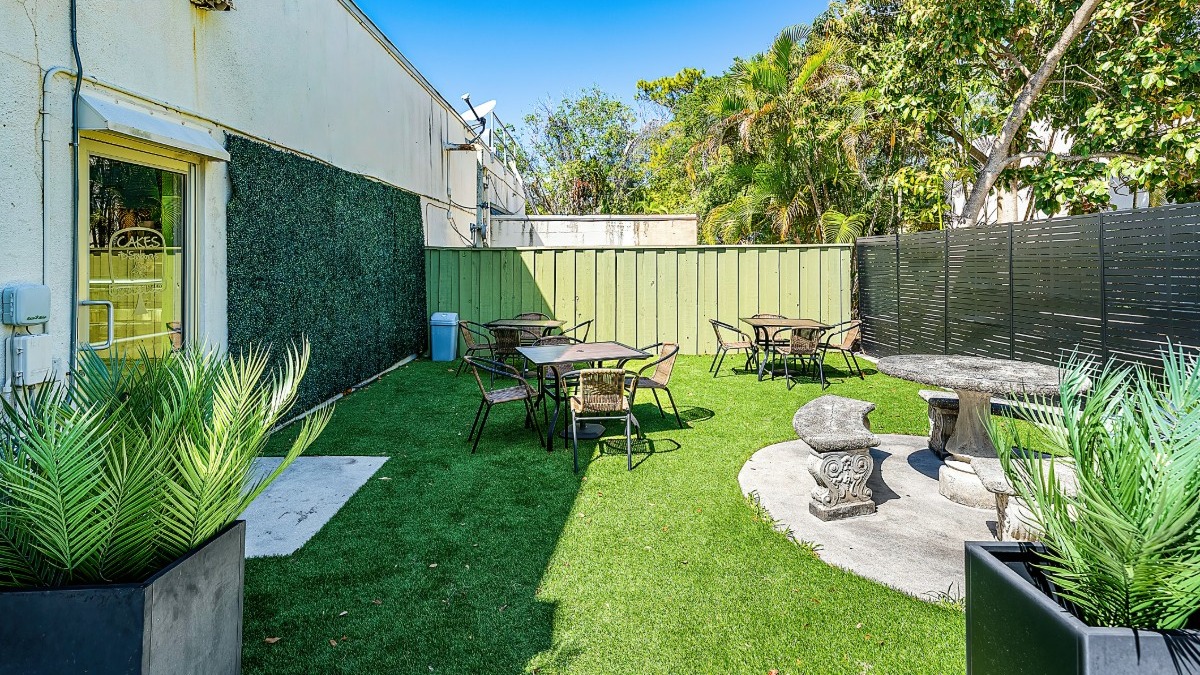 The outdoor patio at Cakes D' Sabores in Deerfield Beach is the perfect place to enjoy a fresh made  