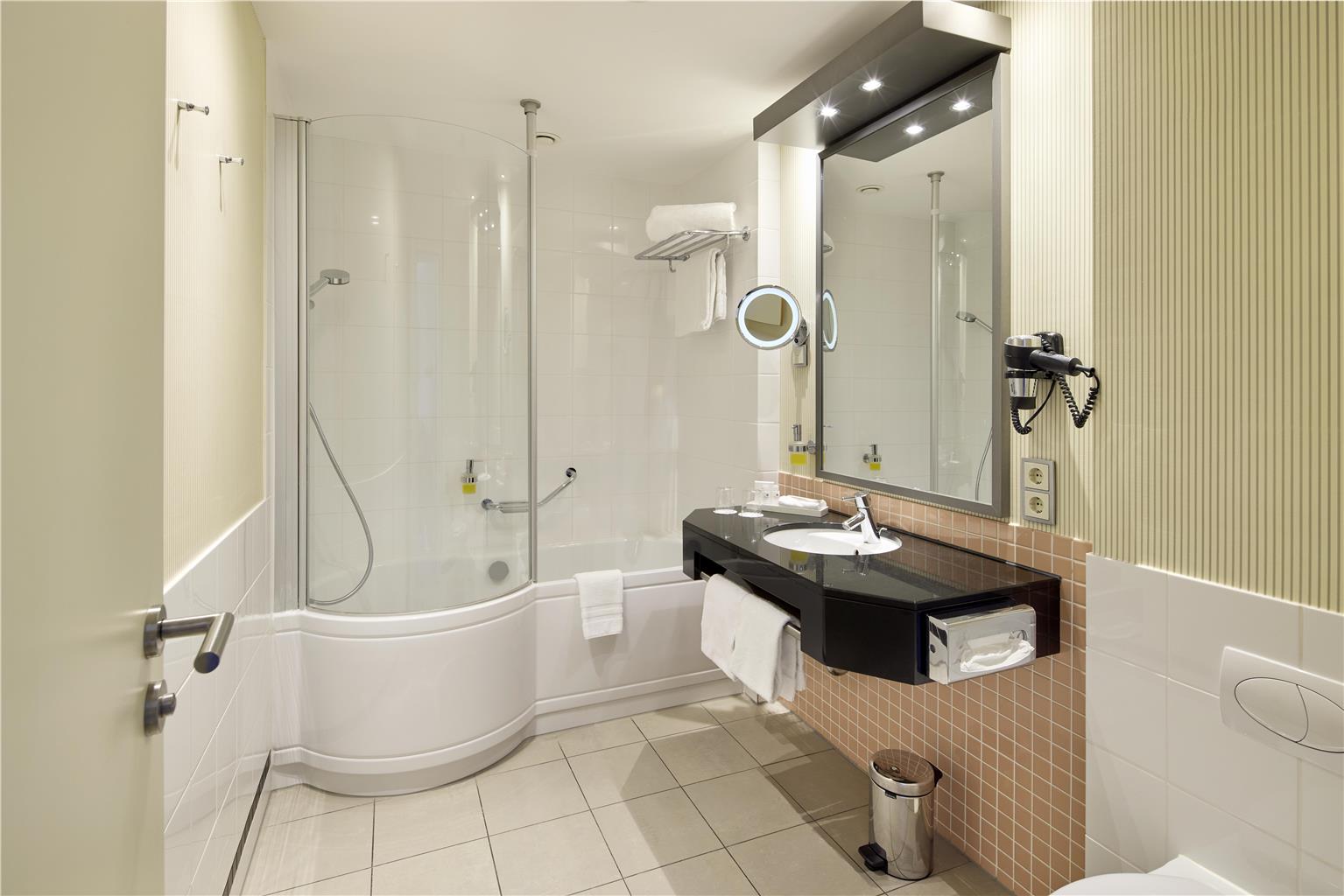 Best Western Premier Park Hotel and Spa, Peter-Hartmann-Allee 4 in Bad Lippspringe