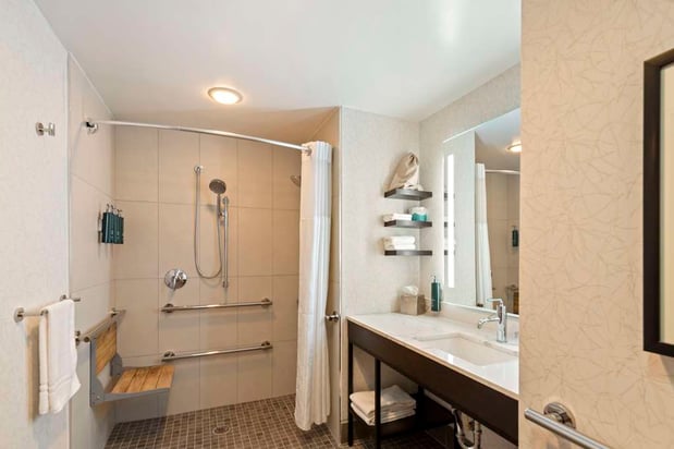 Images DoubleTree by Hilton Front Royal Blue Ridge Shadows