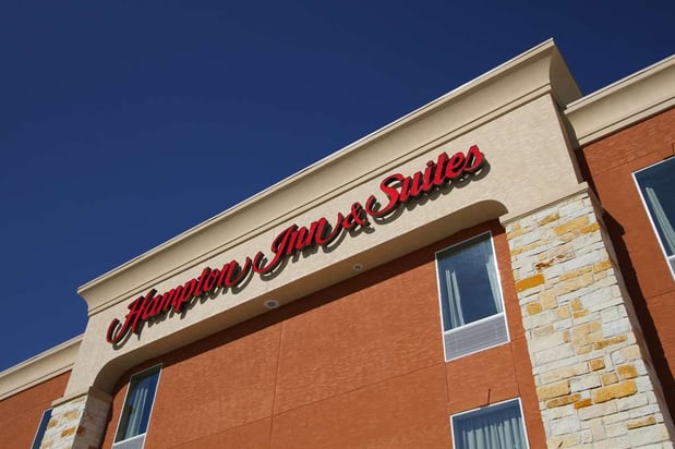 Images Hampton Inn & Suites Winnie