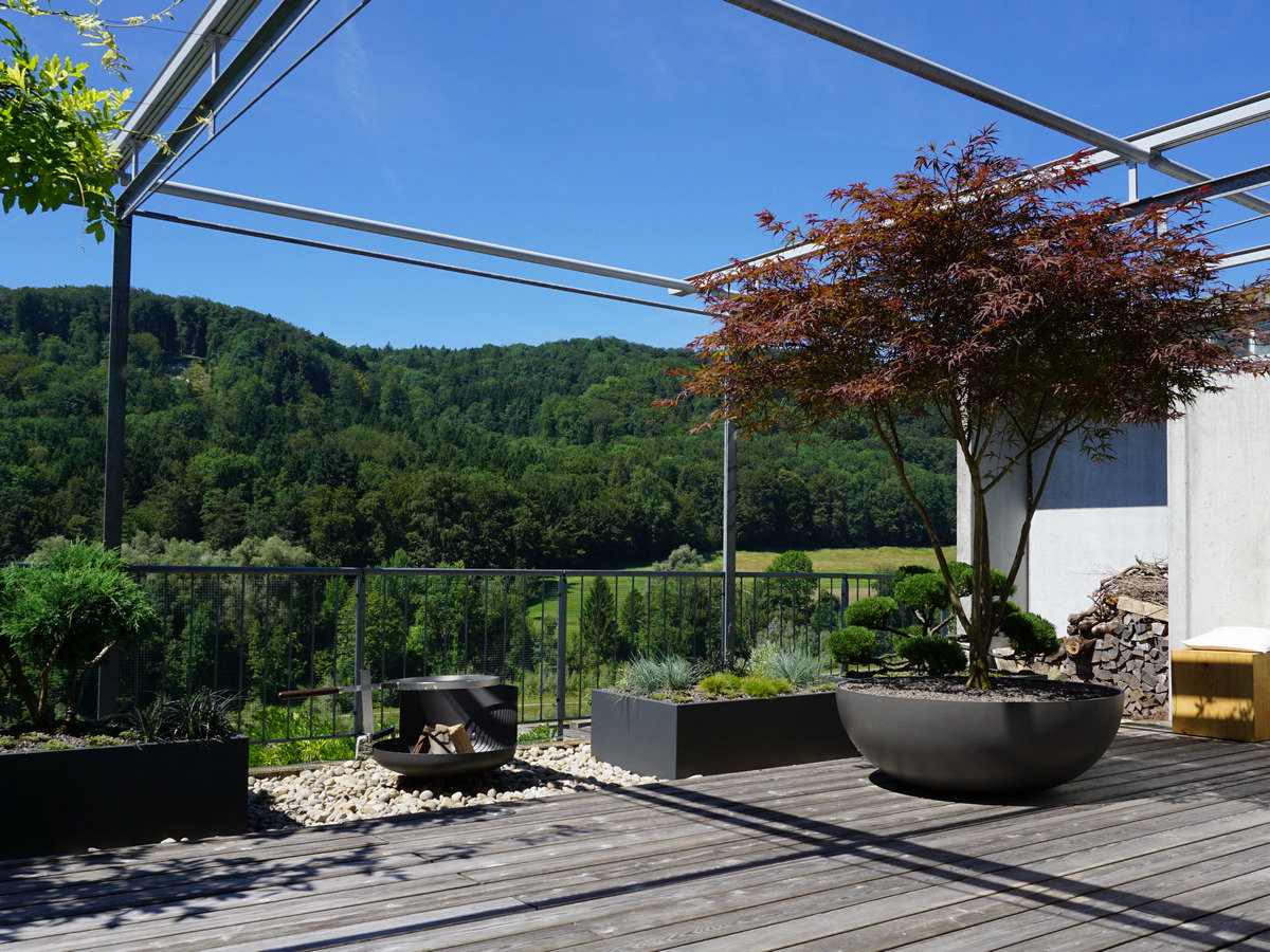 Silvedes AG, Bellevue in Brütten