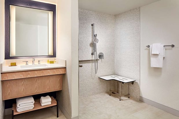 Images Hotel MdR Marina del Rey - a DoubleTree by Hilton