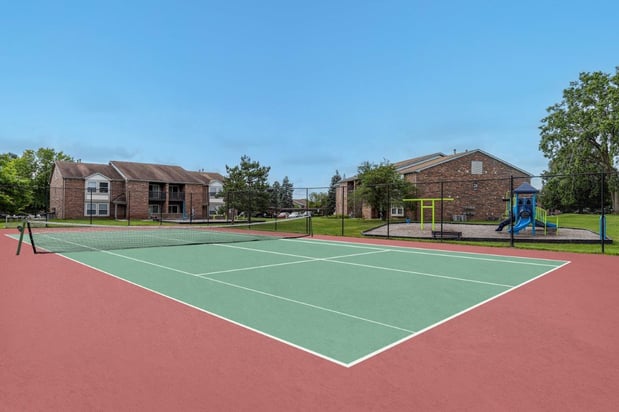 Images Pavilion Court Apartment Homes