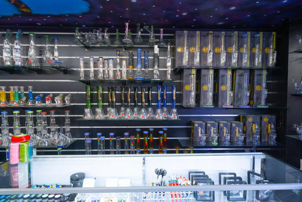 Images Cloud 9 Smoke Shop, Vape, & Hookah Co. - Howell Mill