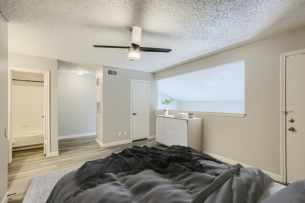 Images Rise at Town East