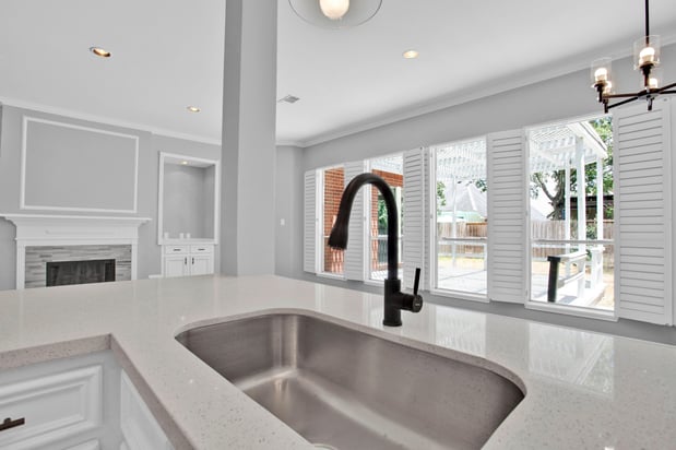 Images Maestro Property Buyers - House Buyers