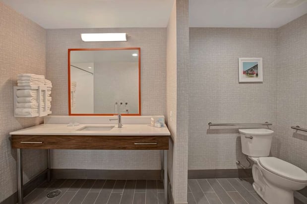 Images Hampton Inn and Suites Deptford