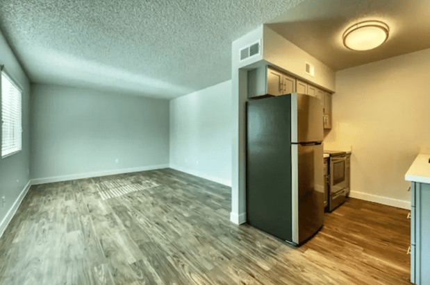 Images Gilbert Square Apartments