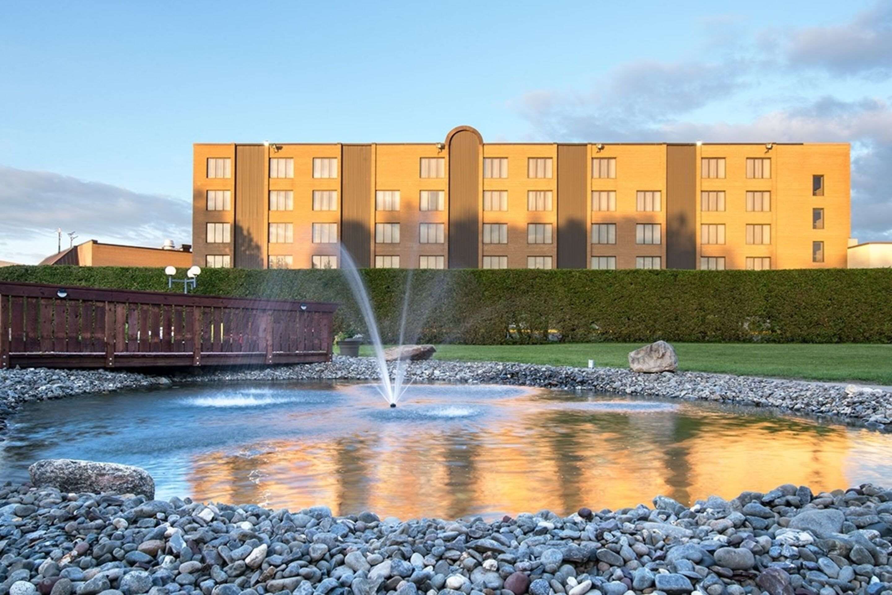 Hotel Le Victorin, An Ascend Hotel Collection Member, Victoriaville QC